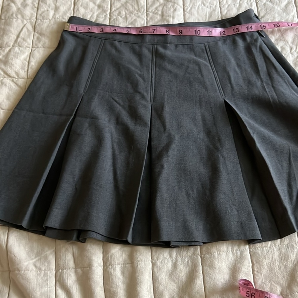 Gap Pleated Skirt - Picture 3 of 8